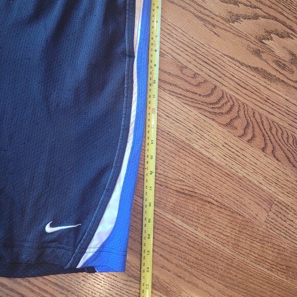 Nike Basketball Shorts - Picture 4 of 8